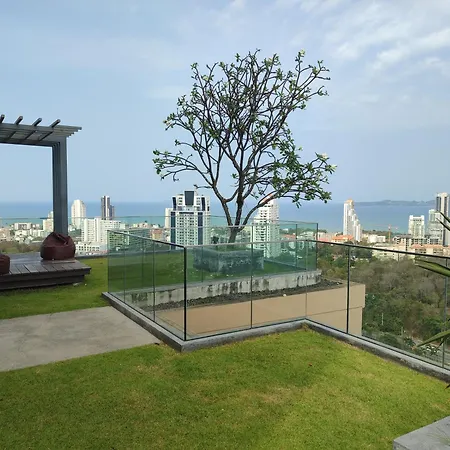 Unixx Apartment Pattaya Exterior photo